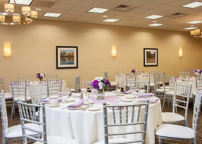 - Woodfield Area Отель 3*